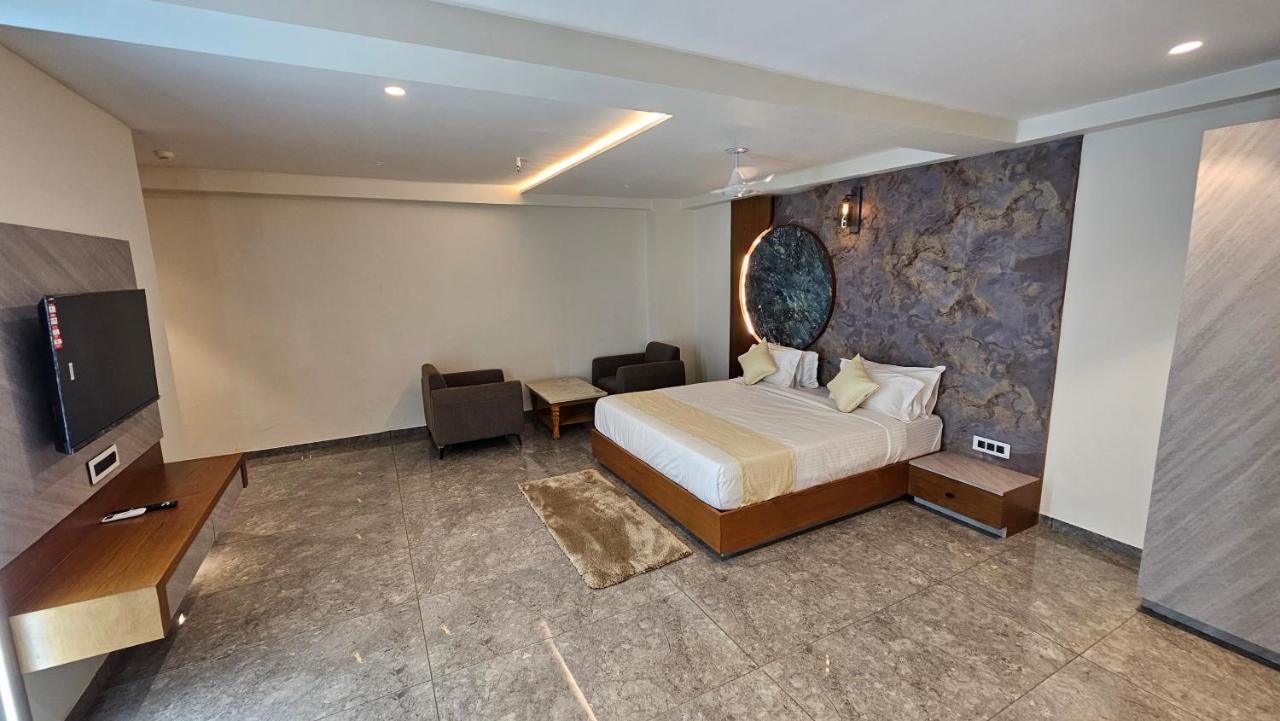 Rds Hotel Ahmadábád Kültér fotó