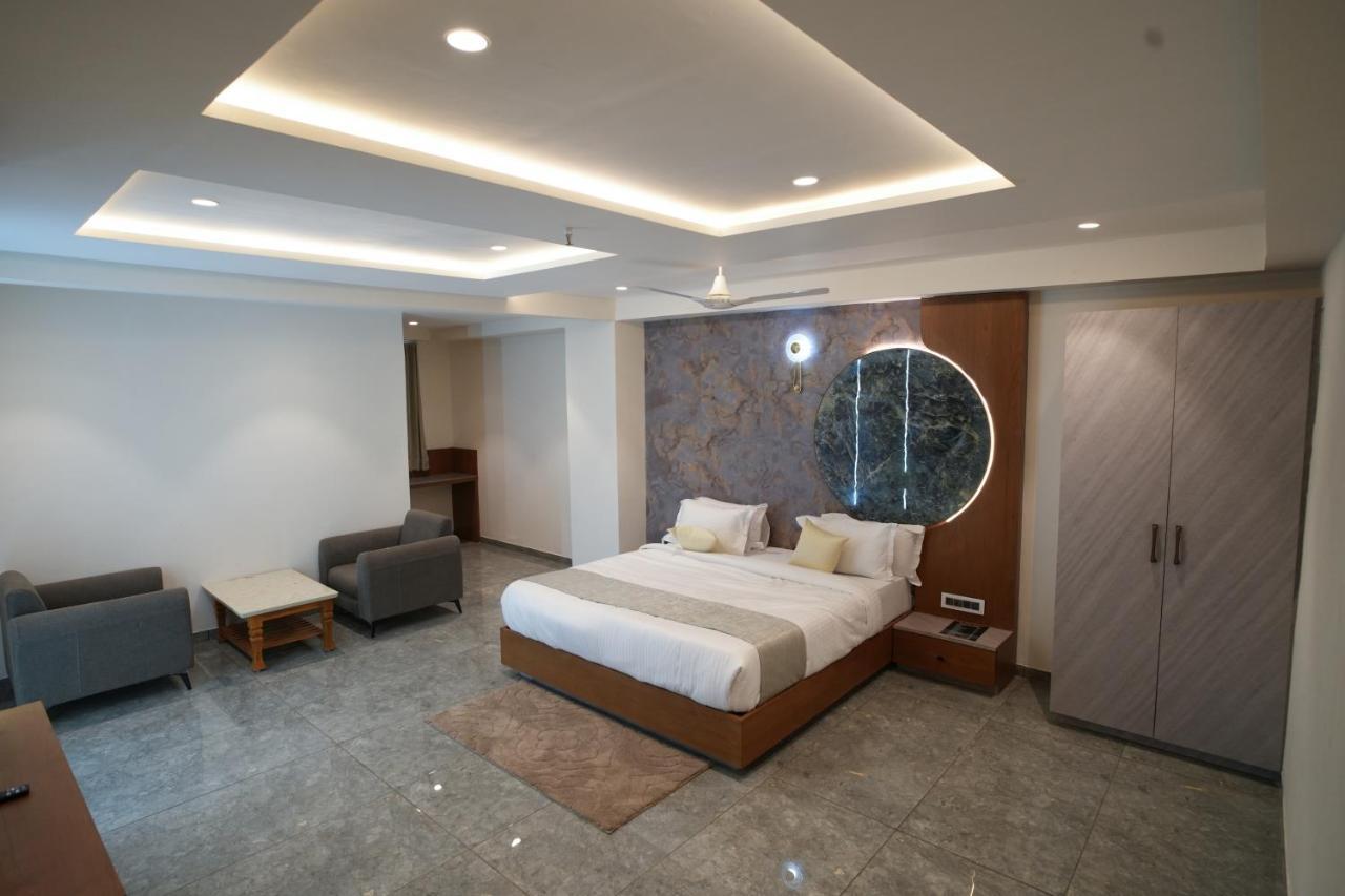 Rds Hotel Ahmadábád Kültér fotó
